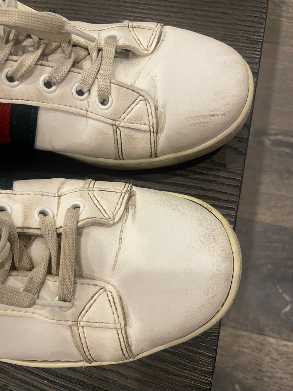 Gucci White Leather Sneakers with Red & Green Accents and Bee Embroidery - Picture 6 of 10